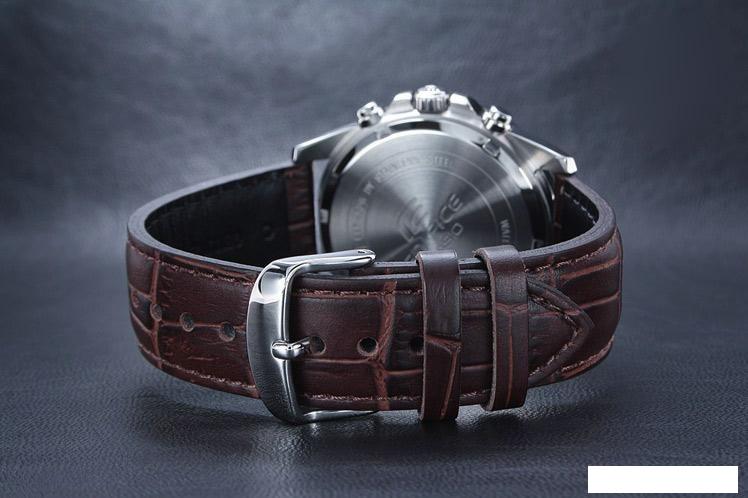 Наручные часы Casio EFR-526L-7A