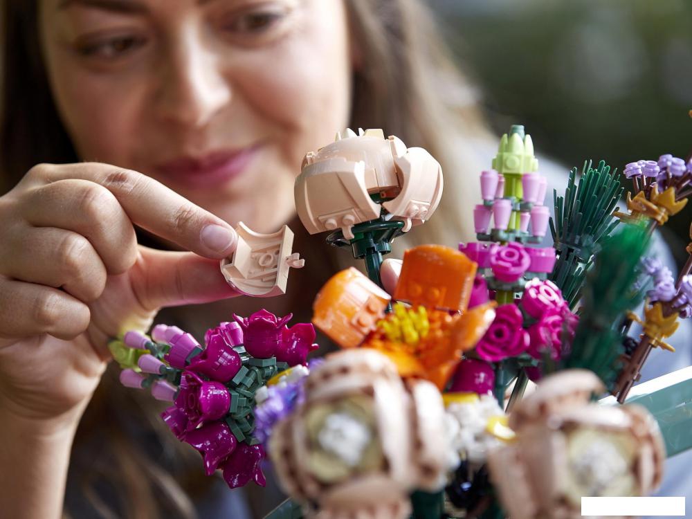 Конструктор LEGO Creator 10280 Букет цветов