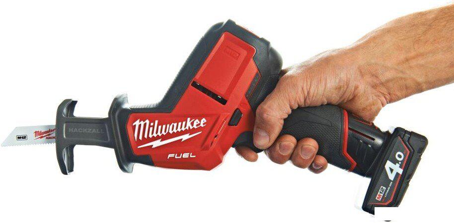 Сабельная пила Milwaukee M12 CHZ-402C 4933500571 (с 2-мя АКБ, кейс)