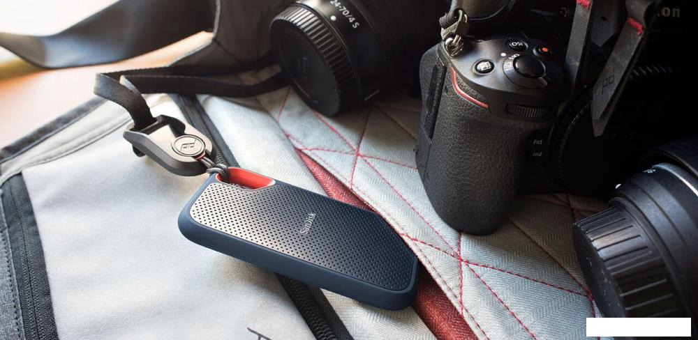 Внешние накопители SanDisk Extreme V2 SDSSDE61-4T00-G25 4TB