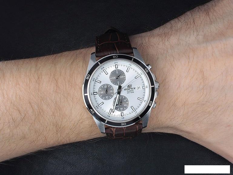 Наручные часы Casio EFR-526L-7A