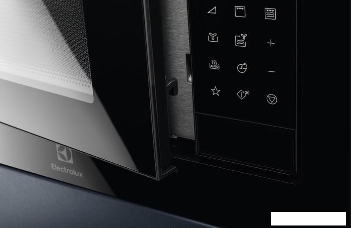 Микроволновая печь Electrolux LMS4253TMX