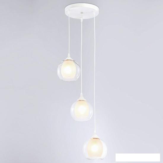 Подвесная люстра Ambrella light Traditional TR3540