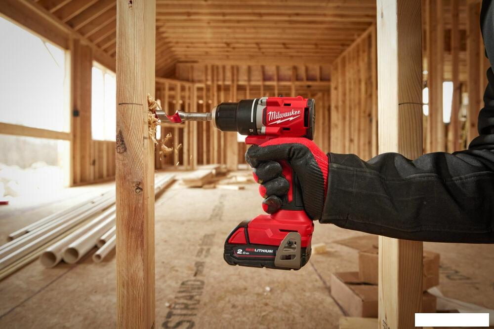 Дрель-шуруповерт Milwaukee M18 M18BLDDRC-502C 4933492835 (с 2-мя АКБ 5 Ач, кейс)