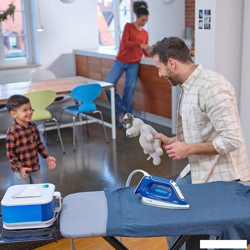 Утюг Braun CareStyle Compact Pro IS 2565 BL